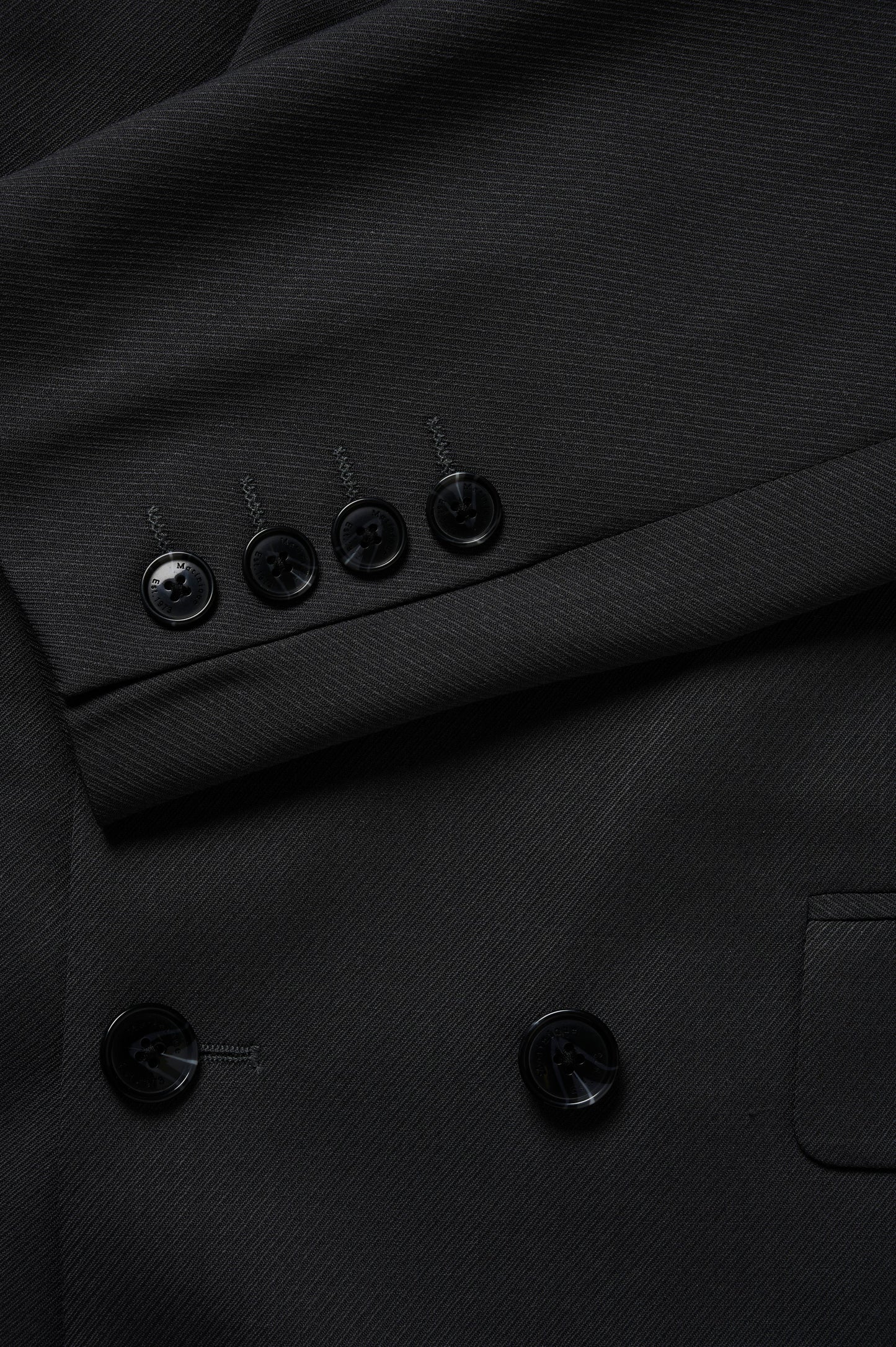 30208651 - MAgaret Double - Black Oyster