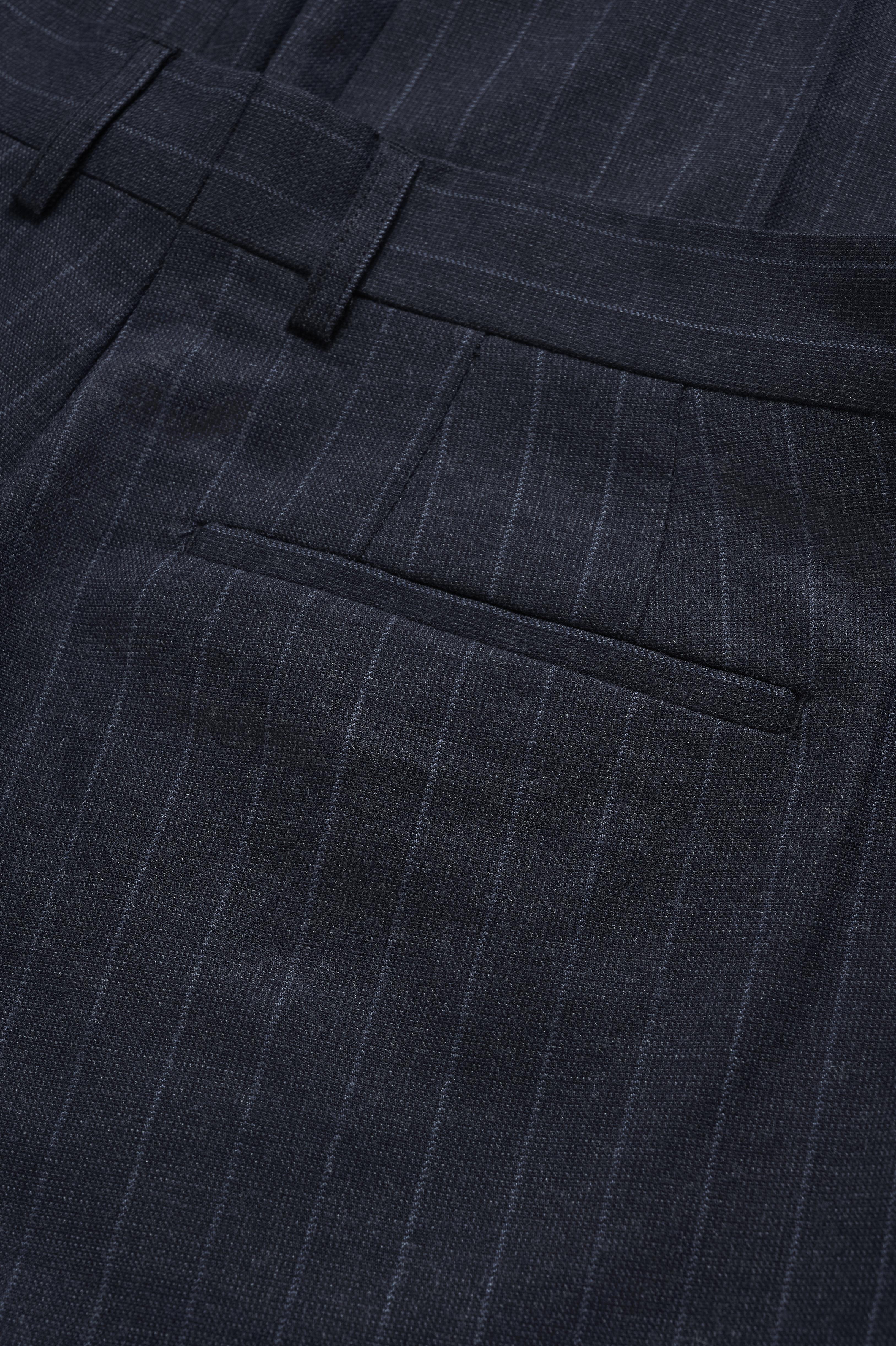 30208845 - MLas - Dark Navy