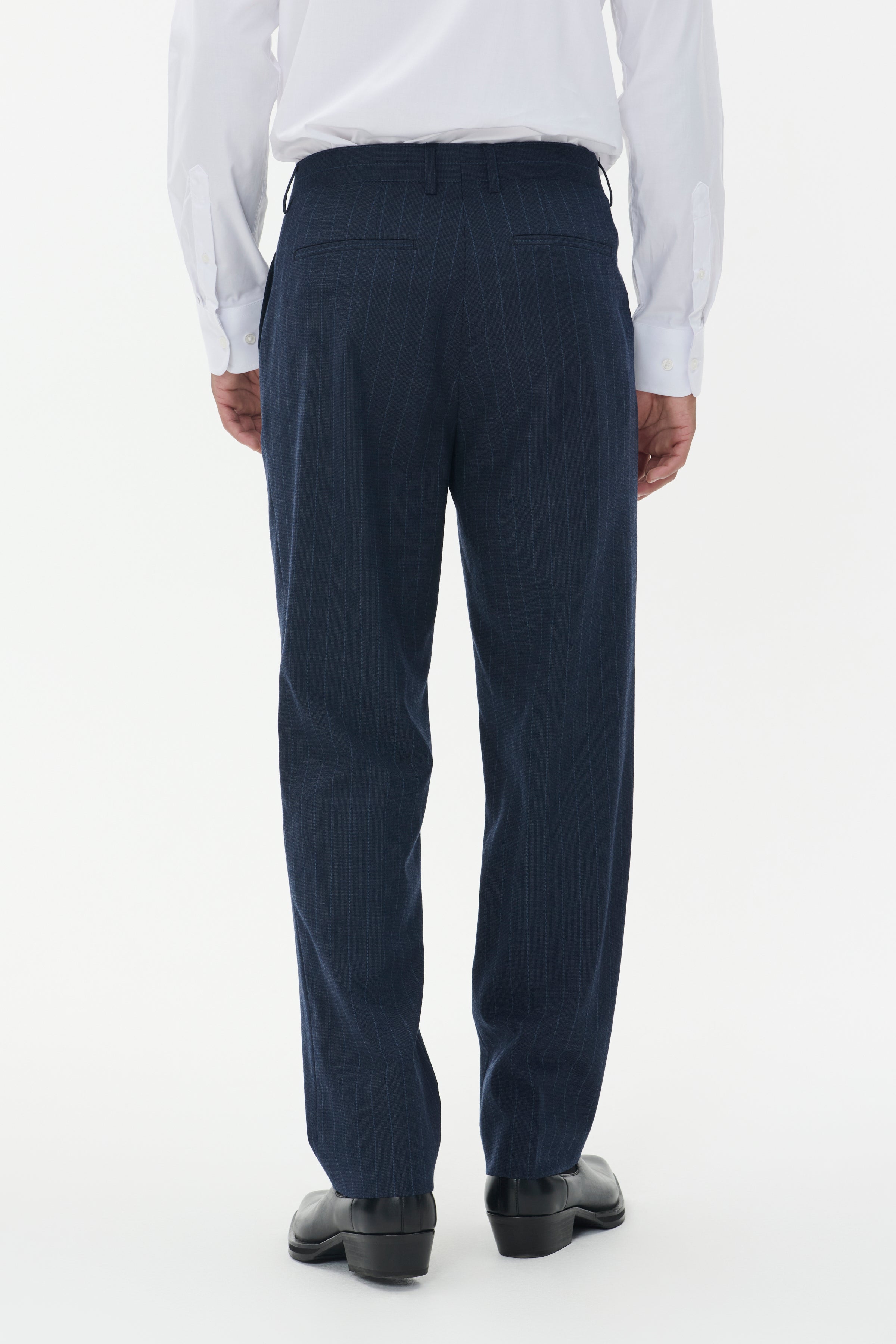 30208845 - MLas - Dark Navy