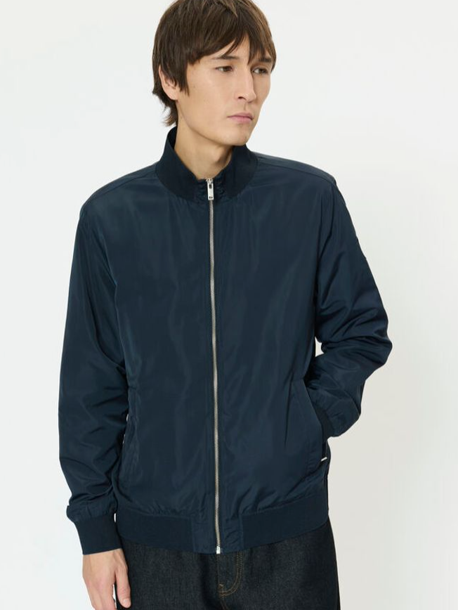 MAhardron N Outerwear