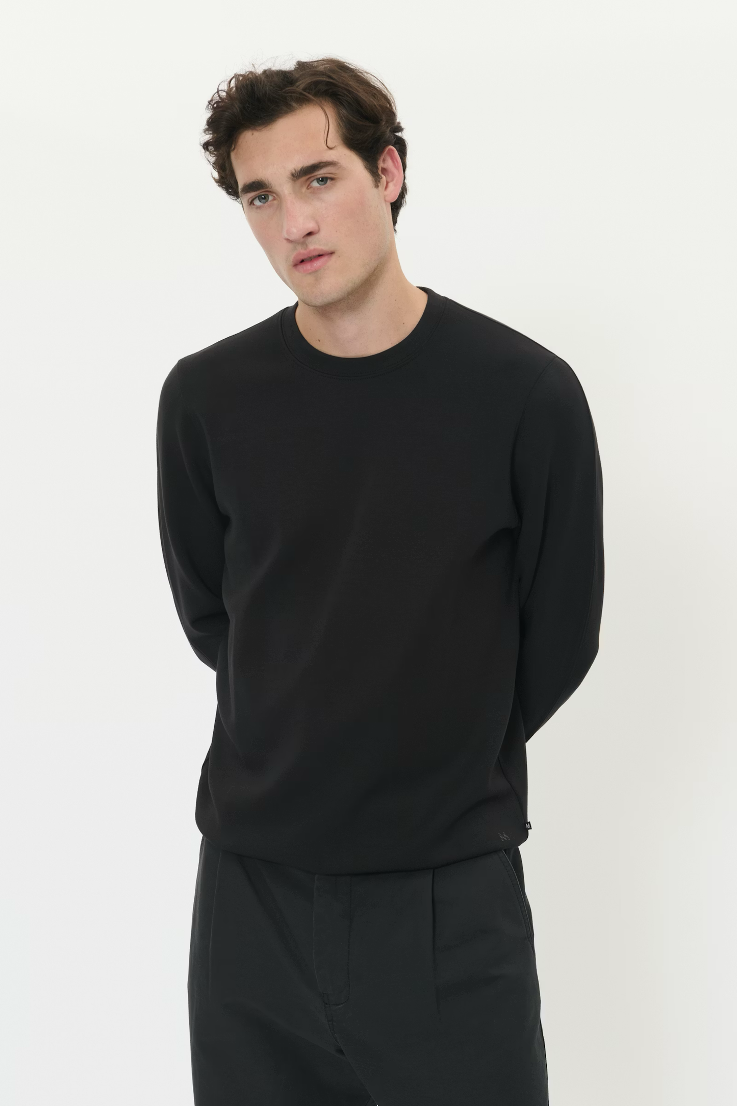 30206535 MAharry Crew