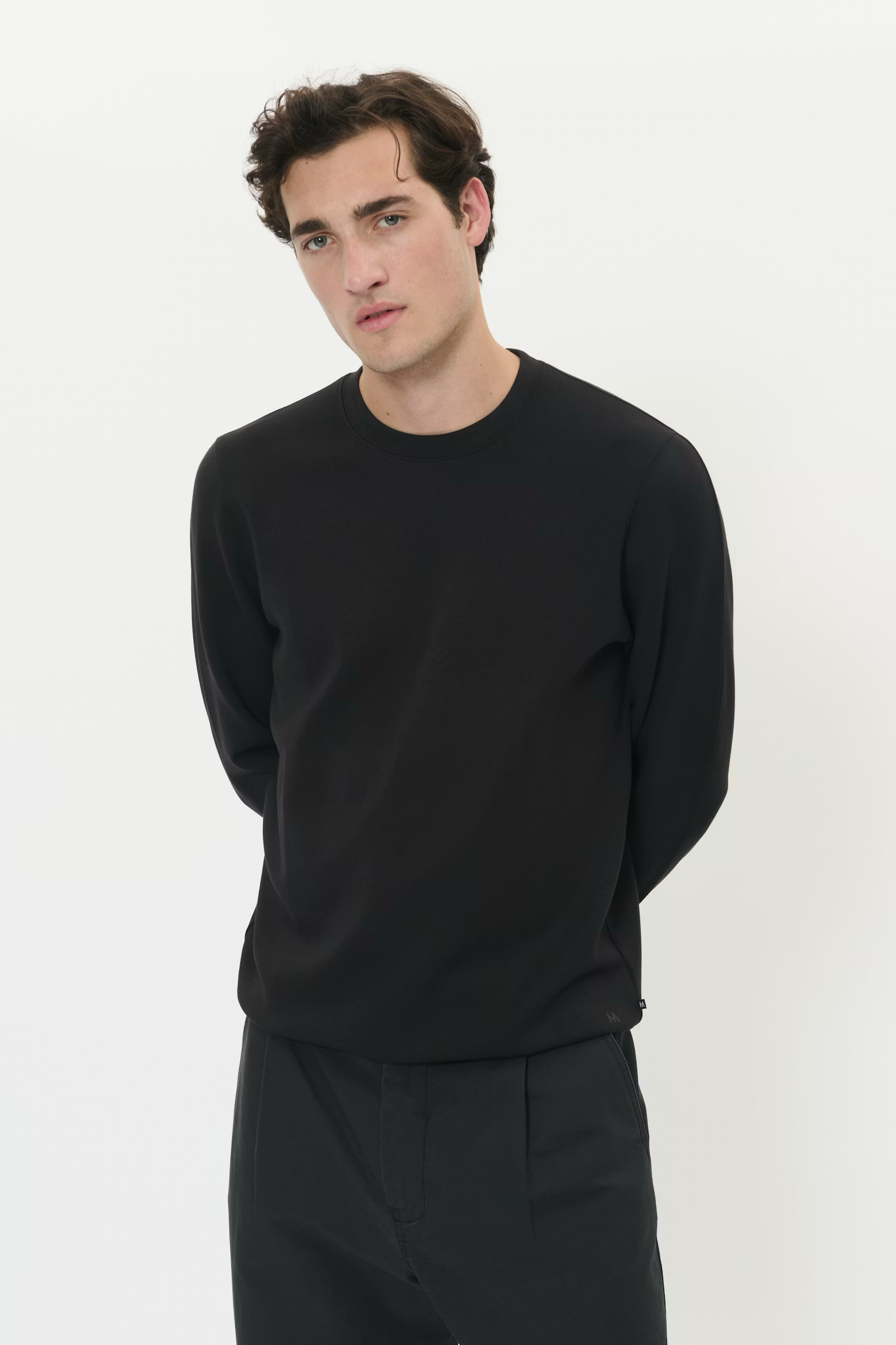 30206535 MAharry Crew