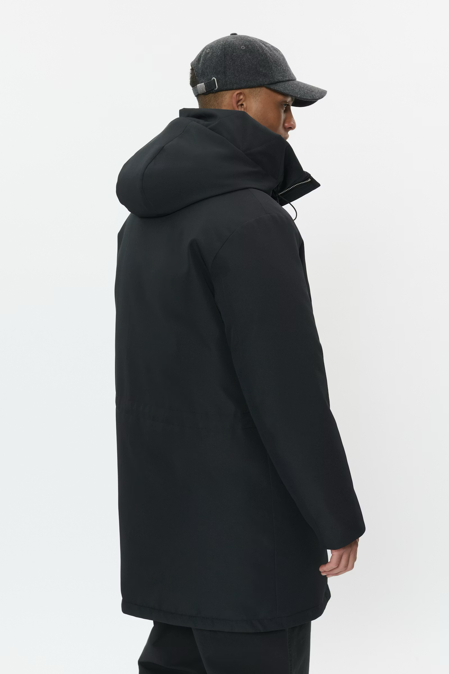 30208566 MAbelby - Black